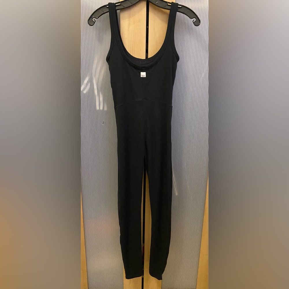 Vuori halo essential black jumpsuit Size XS - Picture 4 of 10